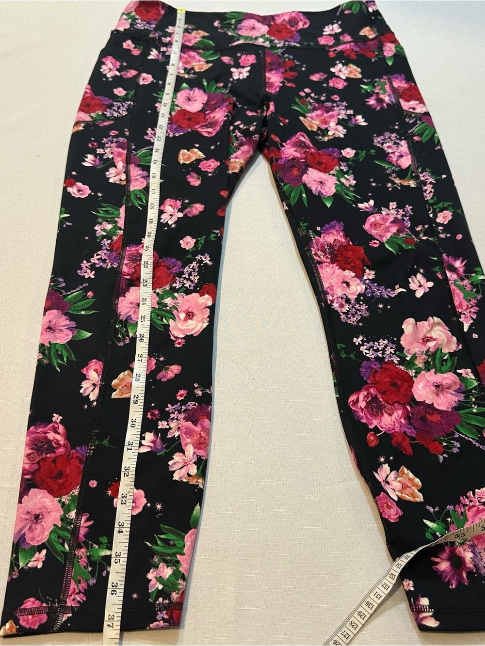 VS On Point Flow Floral Crop Leggings XL - Picture 6 of 15